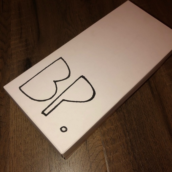 Lace up pointed toe flats - Picture 2 of 6